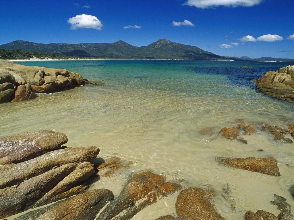 PromiseBayFromHazardsBeachFreycinet.jpg