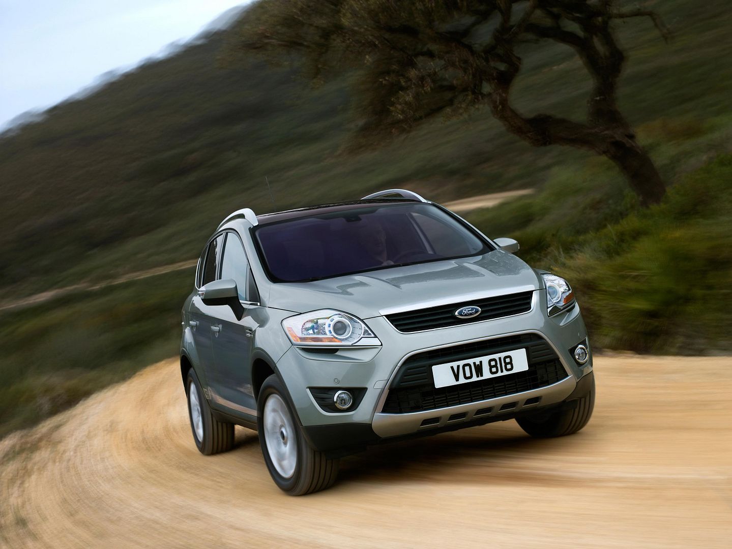 2008-ford-kuga_07.jpg