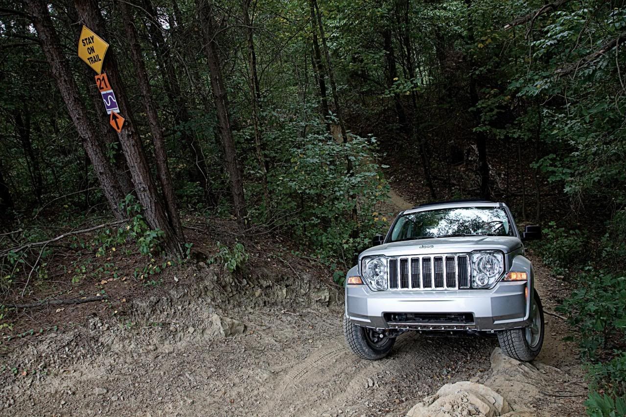 2008-jeep-liberty-limited_12.jpg