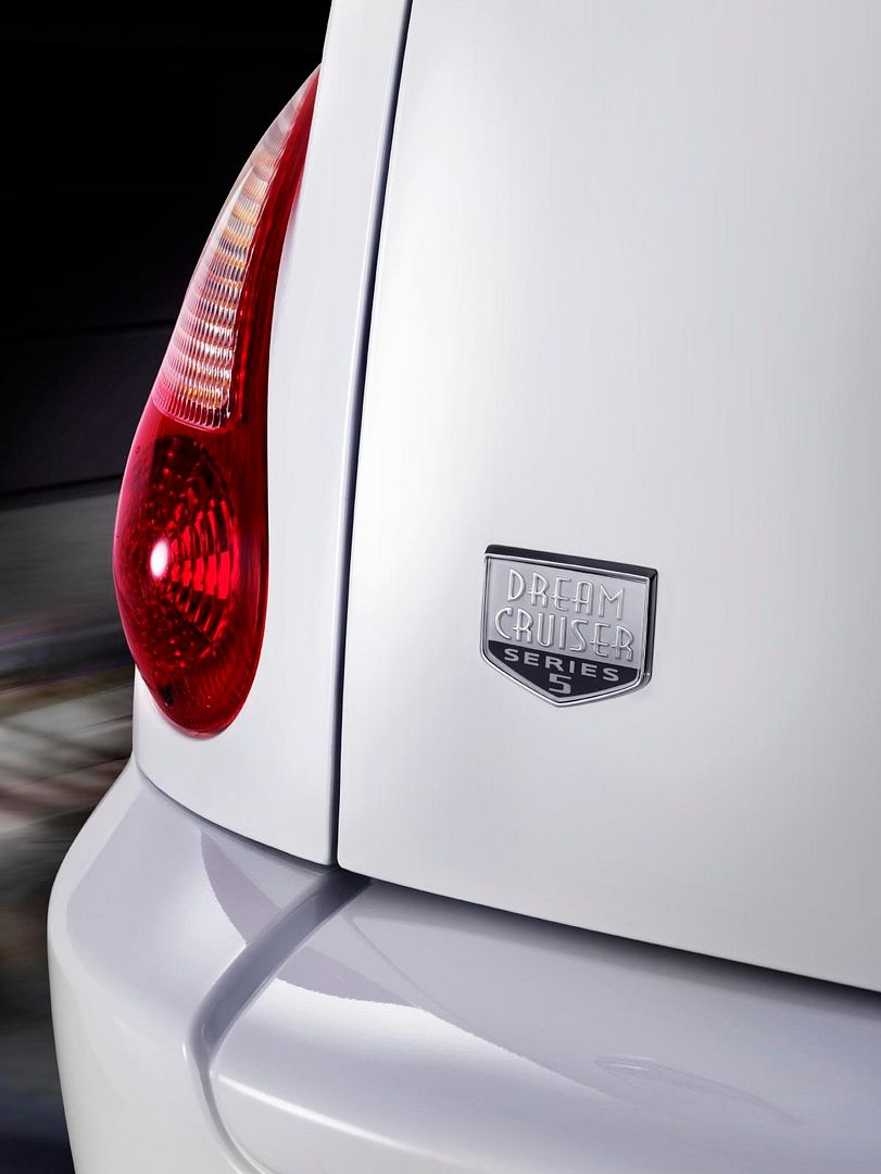 2009-chrysler-pt-cruiser-04.jpg