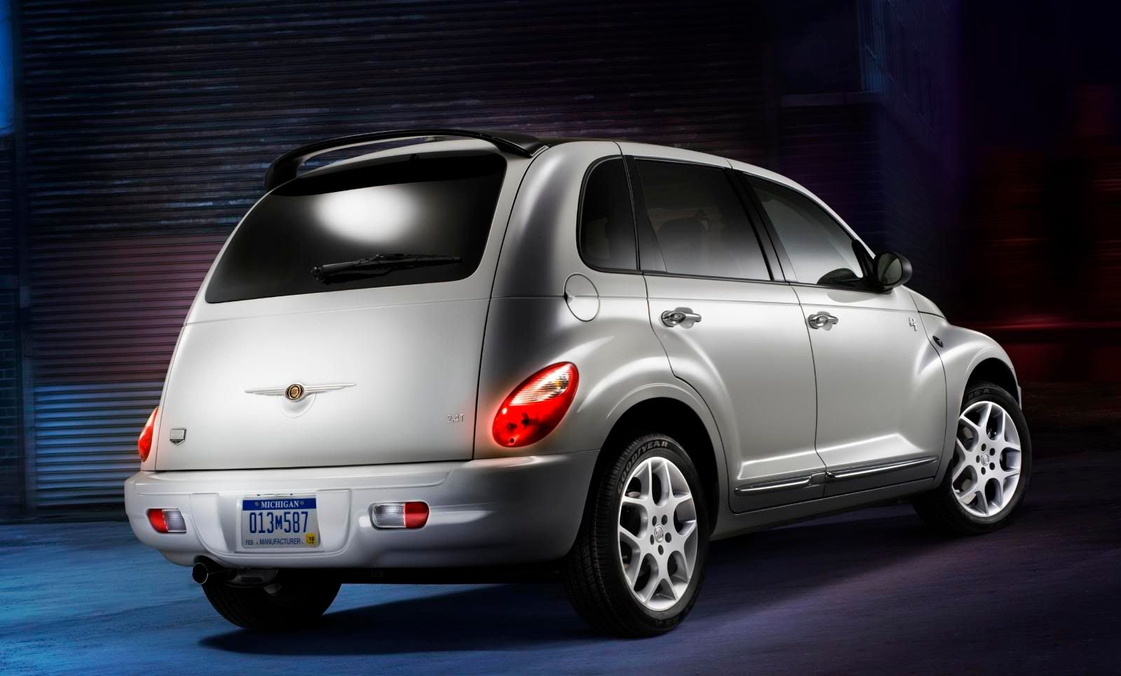 2009-chrysler-pt-cruiser-08.jpg