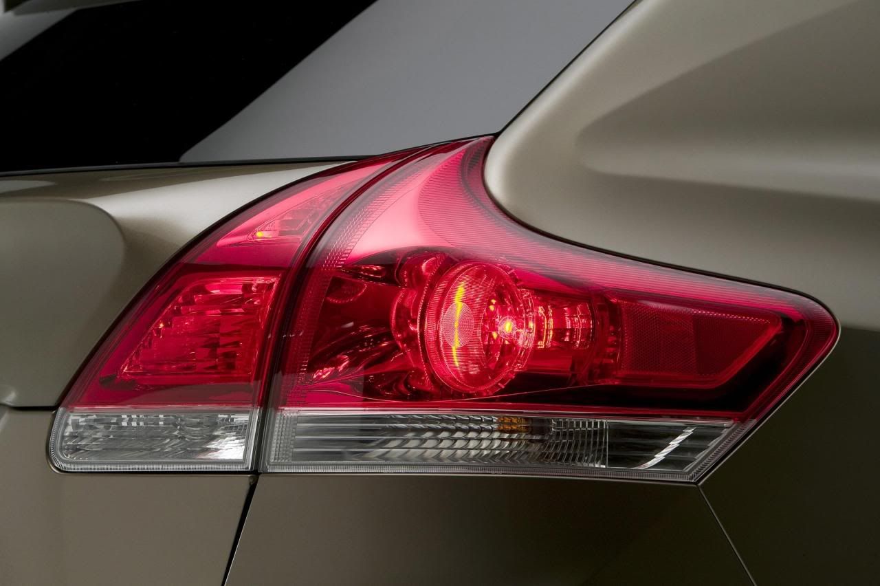 2009-toyota-venza_16.jpg