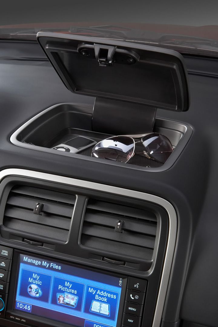 2010-dodge-caliber-10.jpg