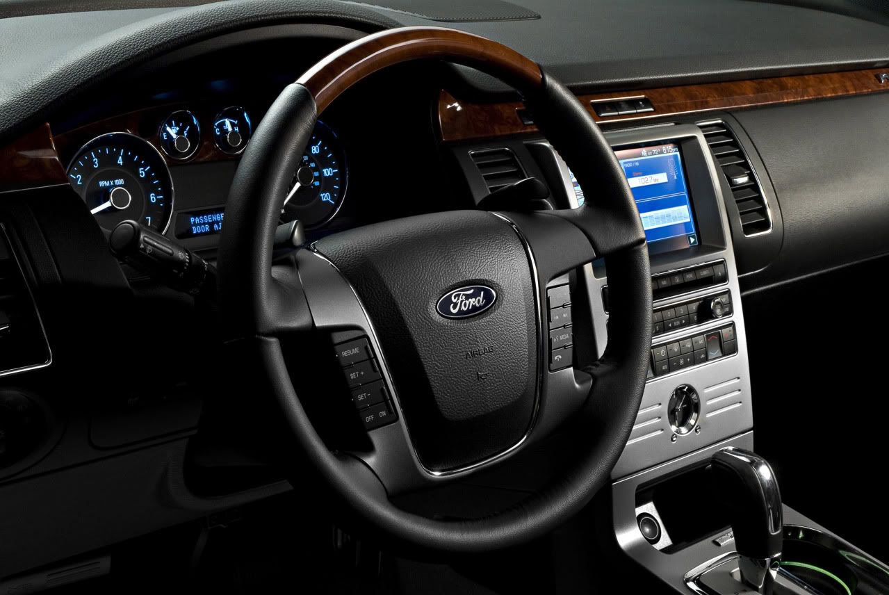 2010-ford-flex-with-ecoboost-08.jpg