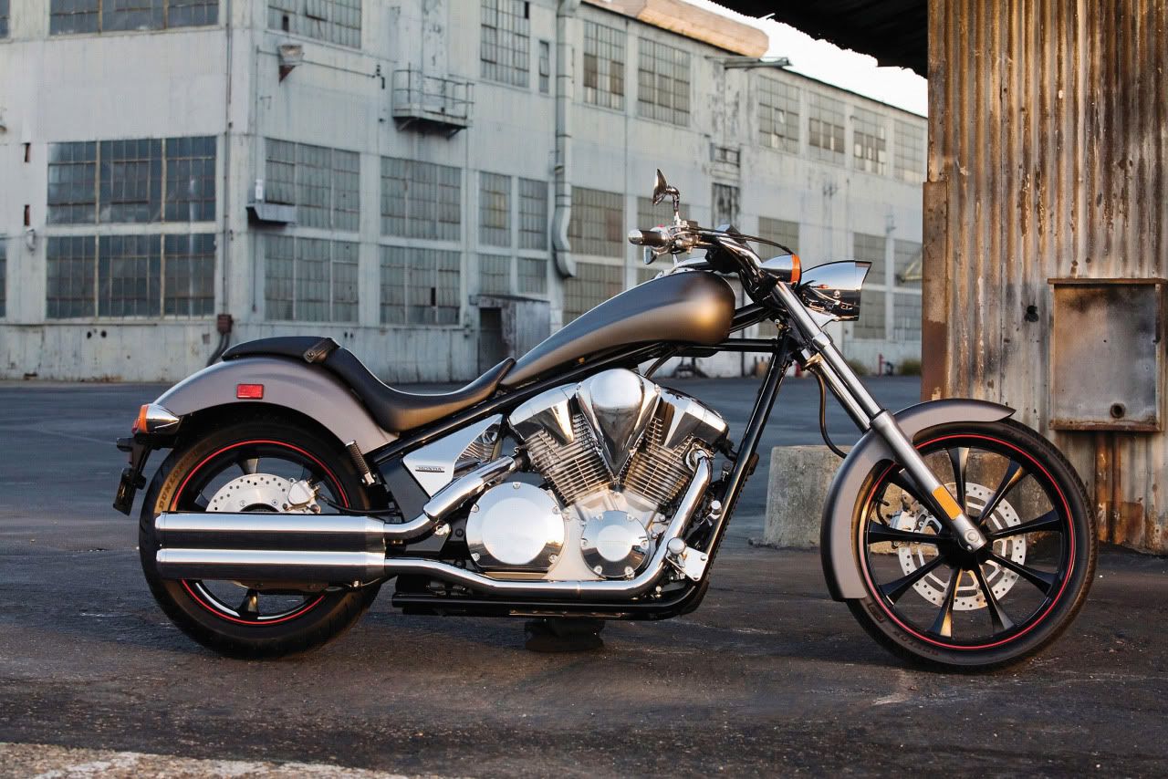 2010-honda-fury-01.jpg