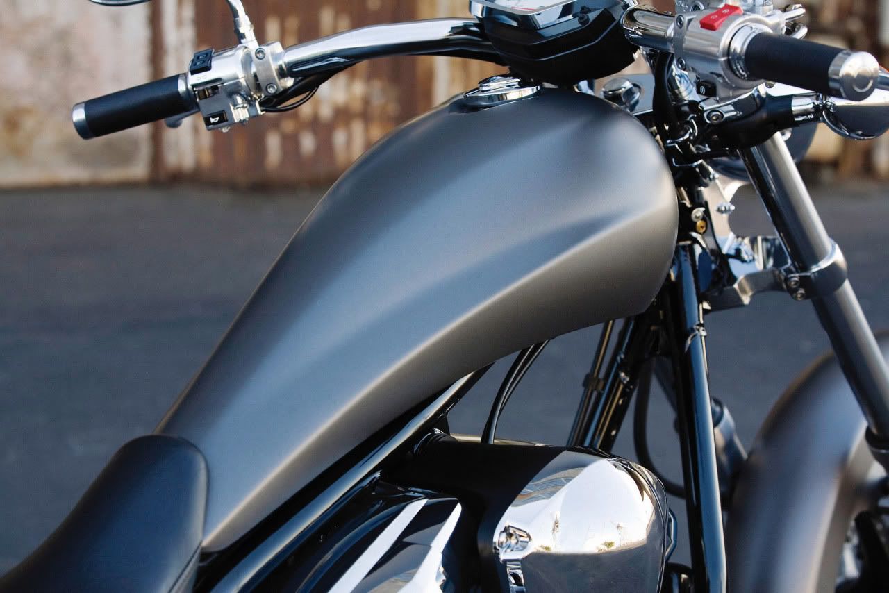 2010-honda-fury-03.jpg