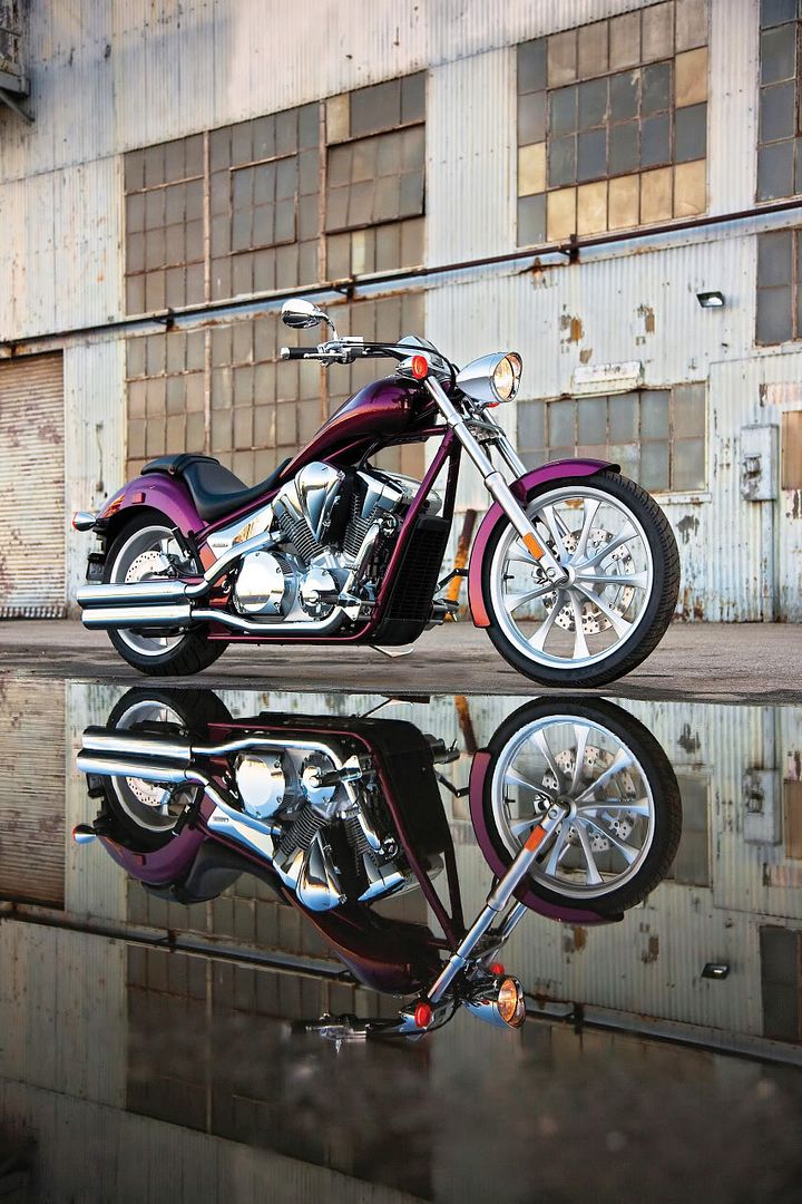 2010-honda-fury-09.jpg