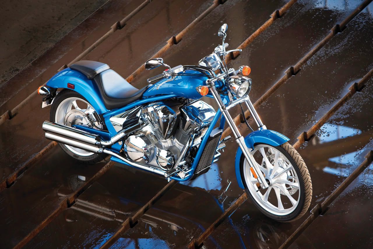 2010-honda-fury-12.jpg