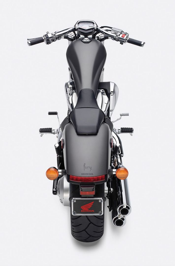 2010-honda-fury-17.jpg