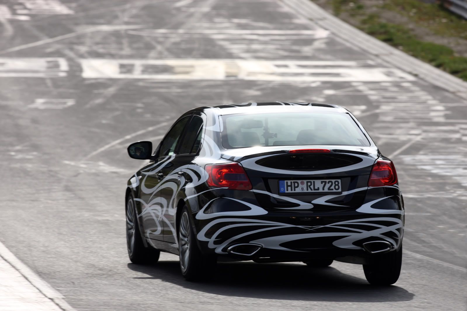 2010-suzuki-kizashi-testing-phot-2.jpg
