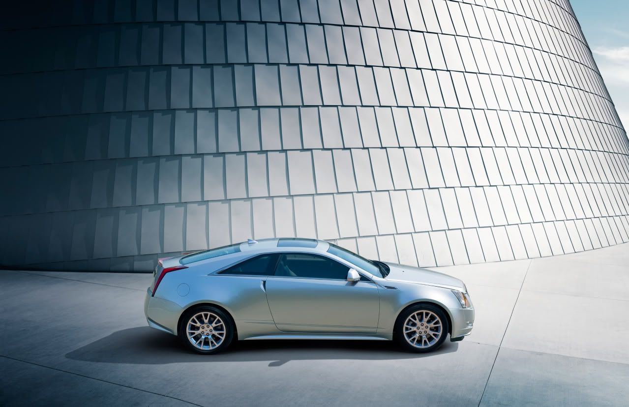 2011-cadillac-cts-coupe-08.jpg