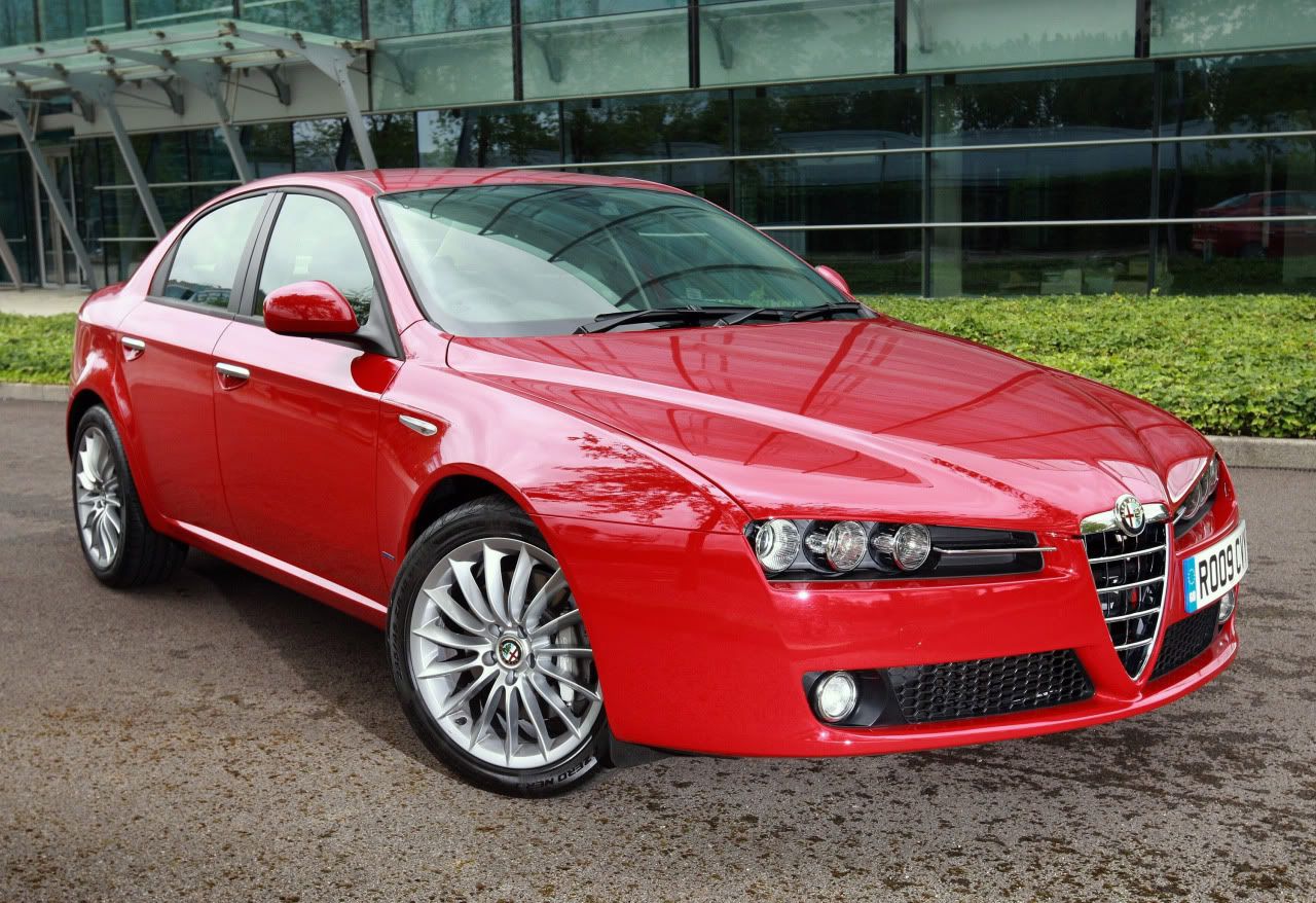 alfa-159-lusso-02.jpg