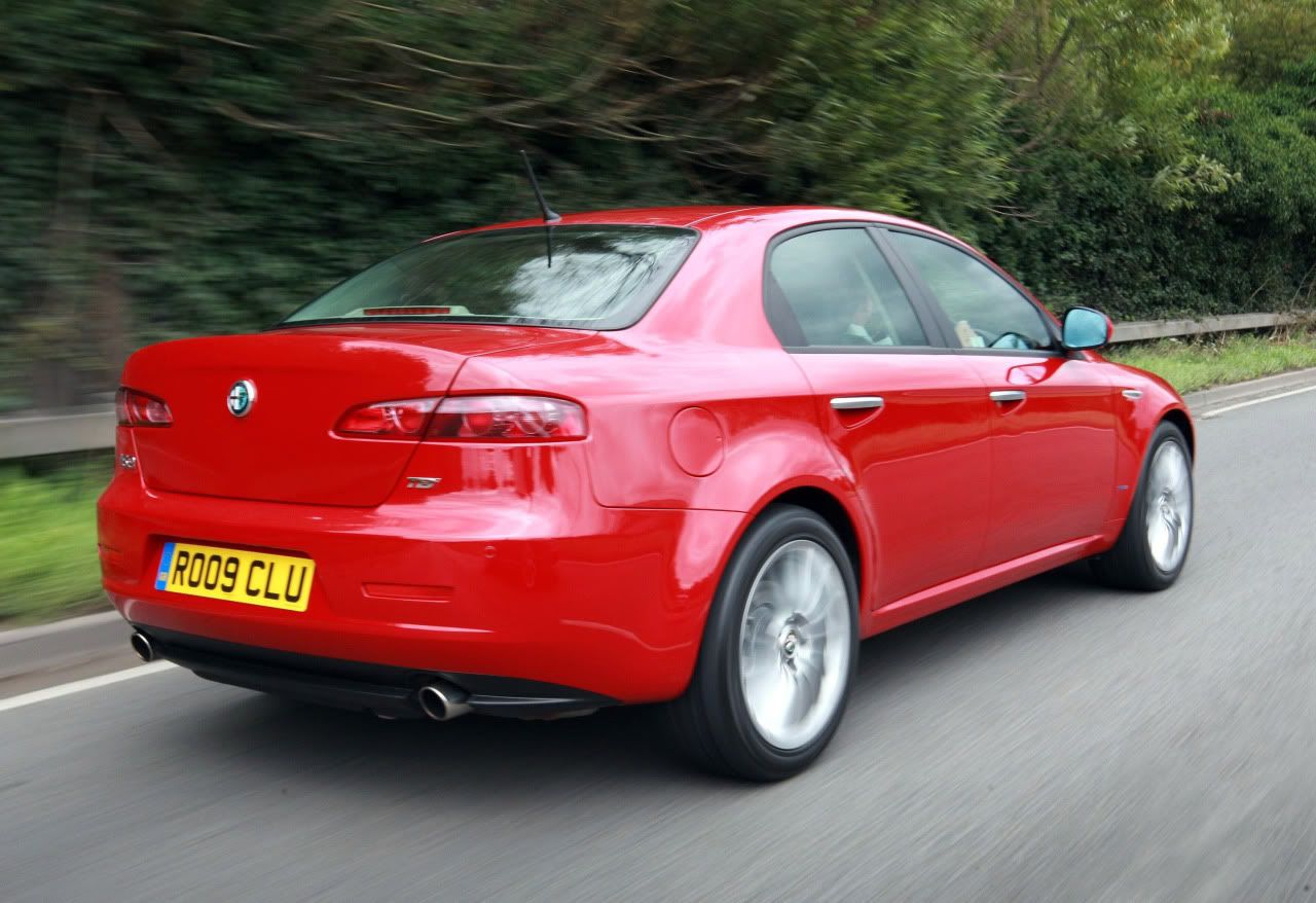 alfa-159-lusso-05.jpg