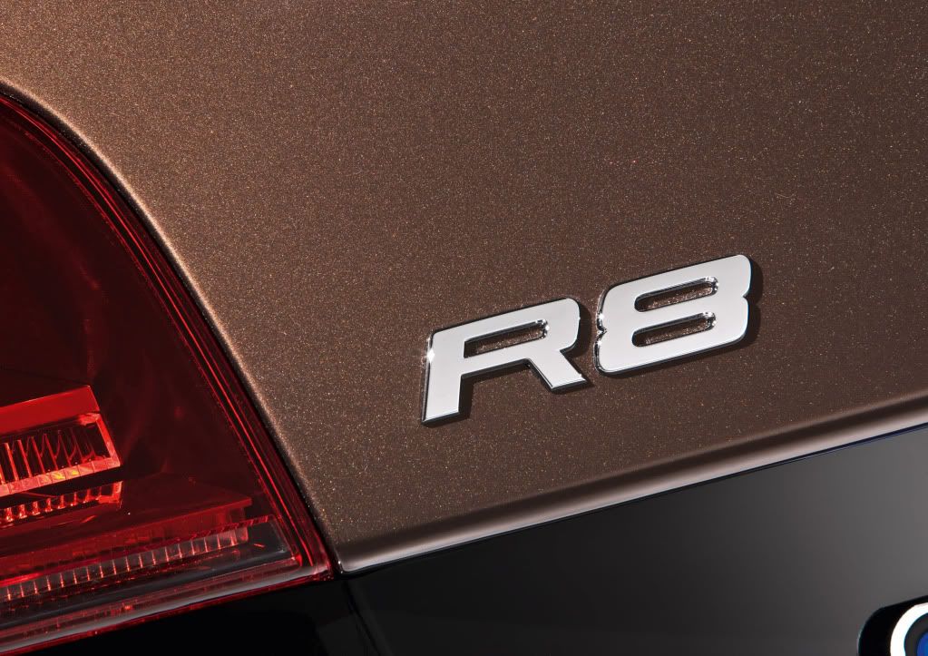 audi-r8-spyder-14.jpg