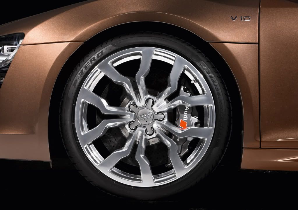 audi-r8-spyder-16.jpg