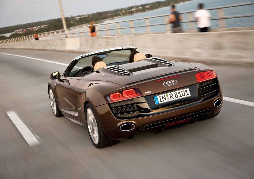 audi-r8-spyder-25.jpg
