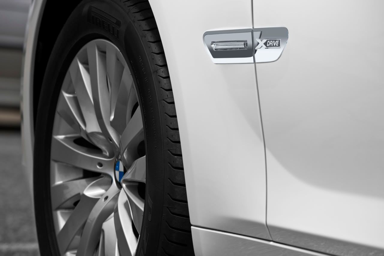 bmw-7-series-740d-03.jpg