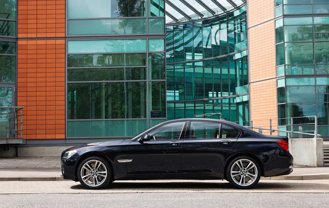 bmw-740d-m-sport-02.jpg