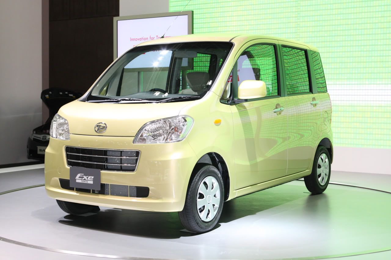 daihatsu-tanto-exe-tokyo-2009-01.jpg