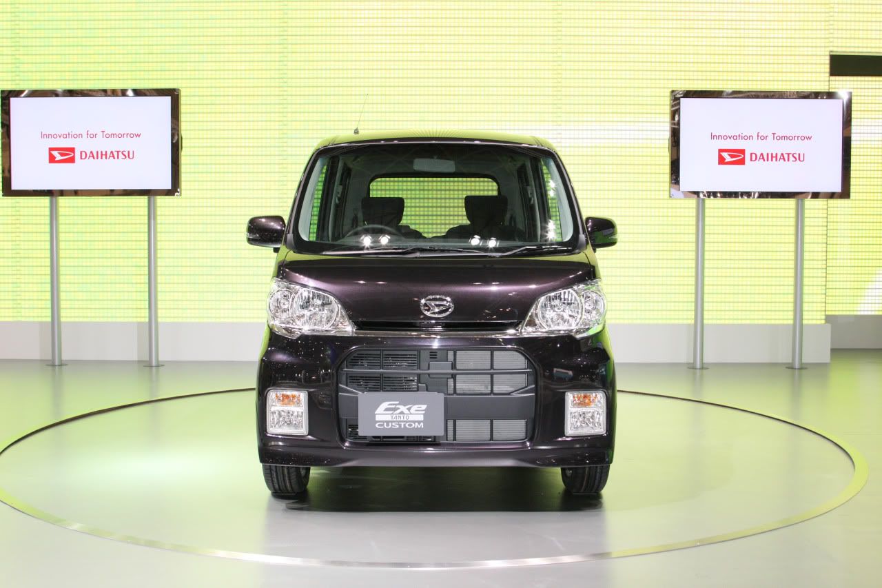 daihatsu-tanto-exe-tokyo-2009-03.jpg