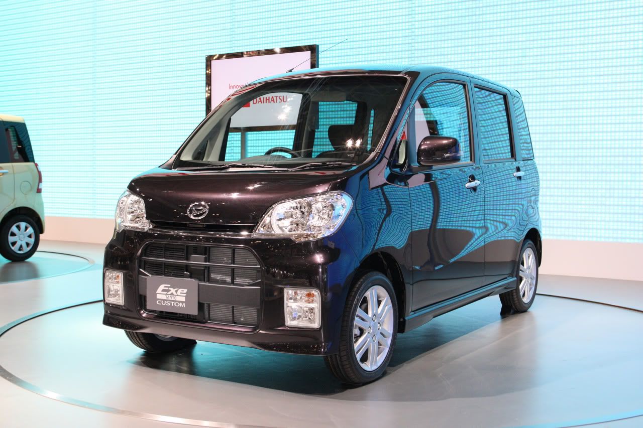 daihatsu-tanto-exe-tokyo-2009-04.jpg