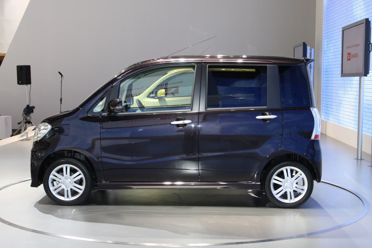 daihatsu-tanto-exe-tokyo-2009-05.jpg
