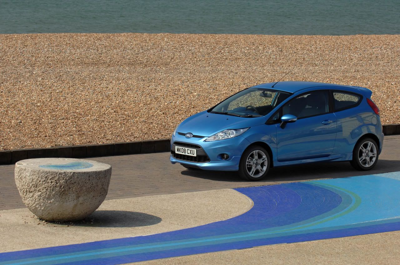 ford-fiesta-zetec-s_01.jpg
