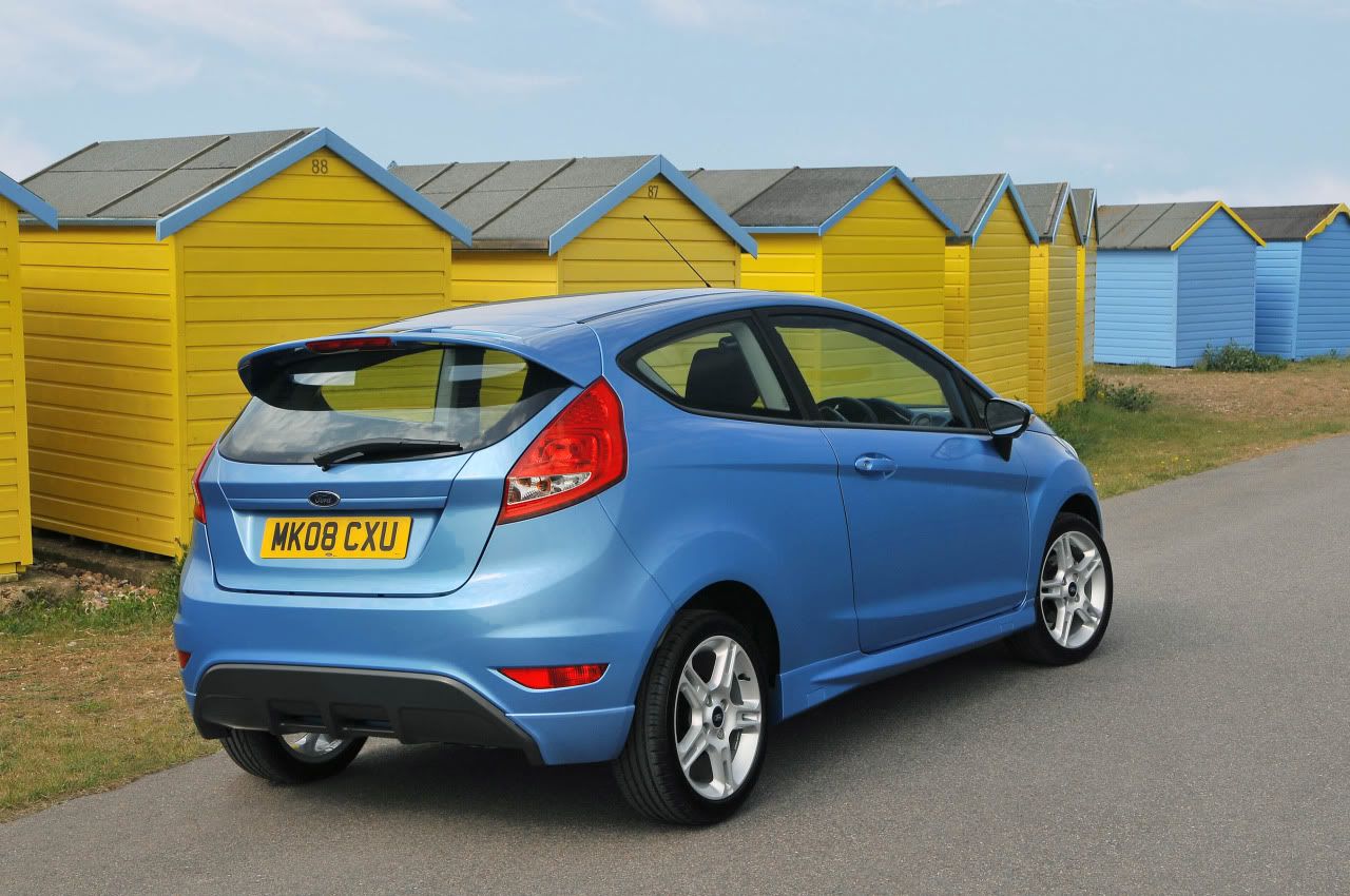 ford-fiesta-zetec-s_05.jpg