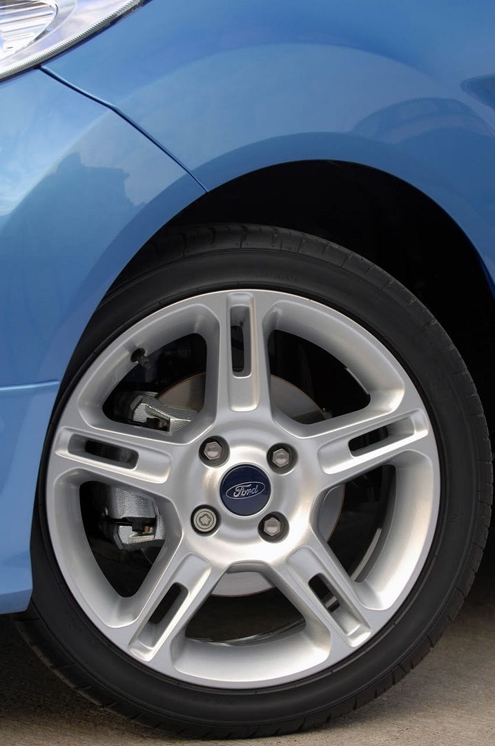 ford-fiesta-zetec-s_13.jpg