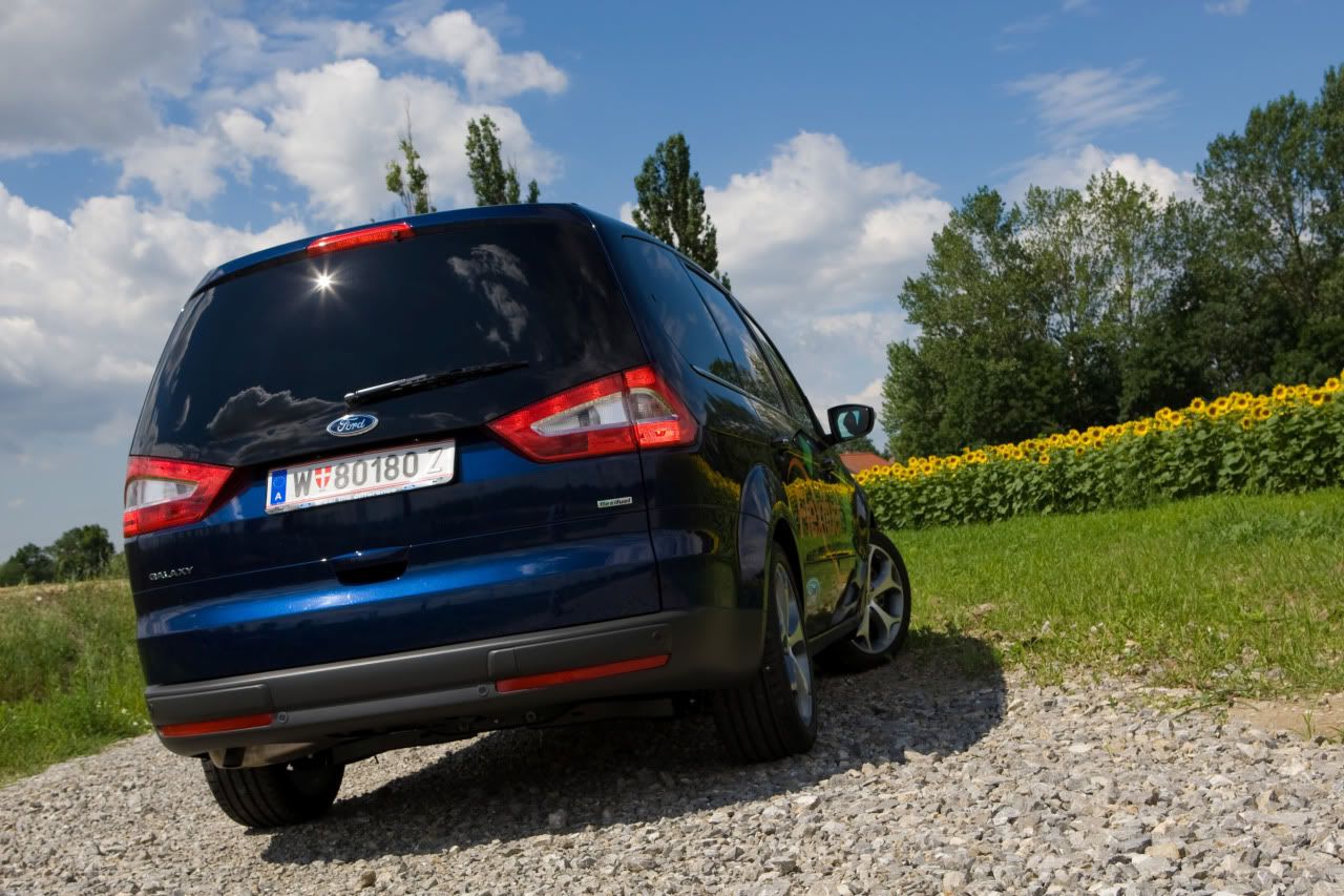 ford-galaxy-flexifuel_03.jpg