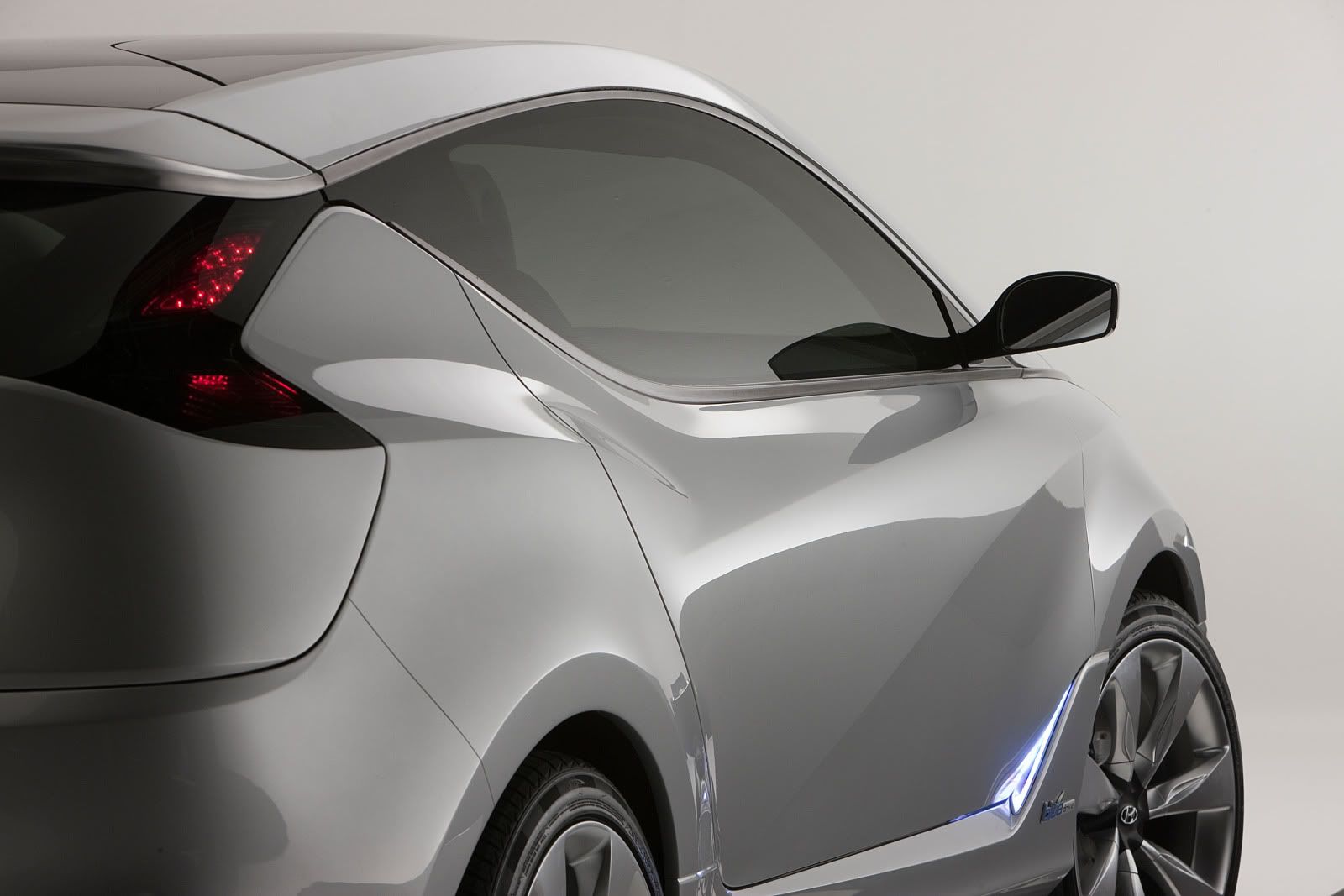 hyundai-nuvis-concept-17.jpg