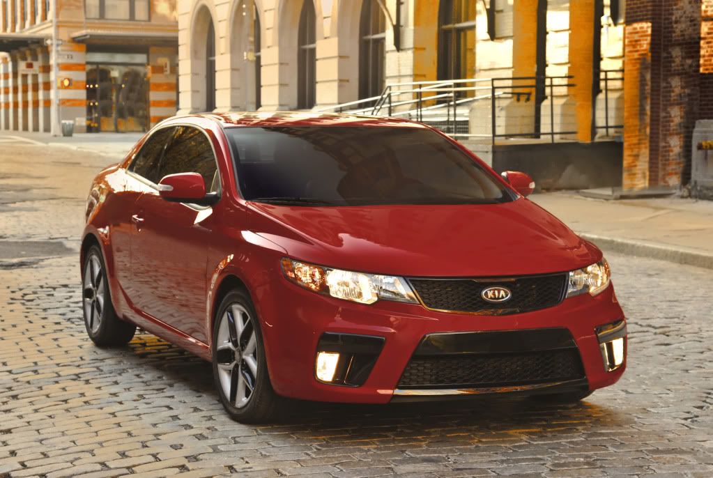 kia-forte-koup-2010-03-1.jpg
