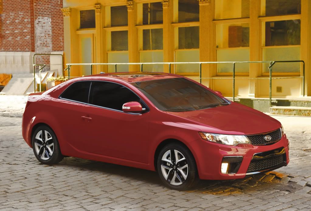 kia-forte-koup-2010-09.jpg