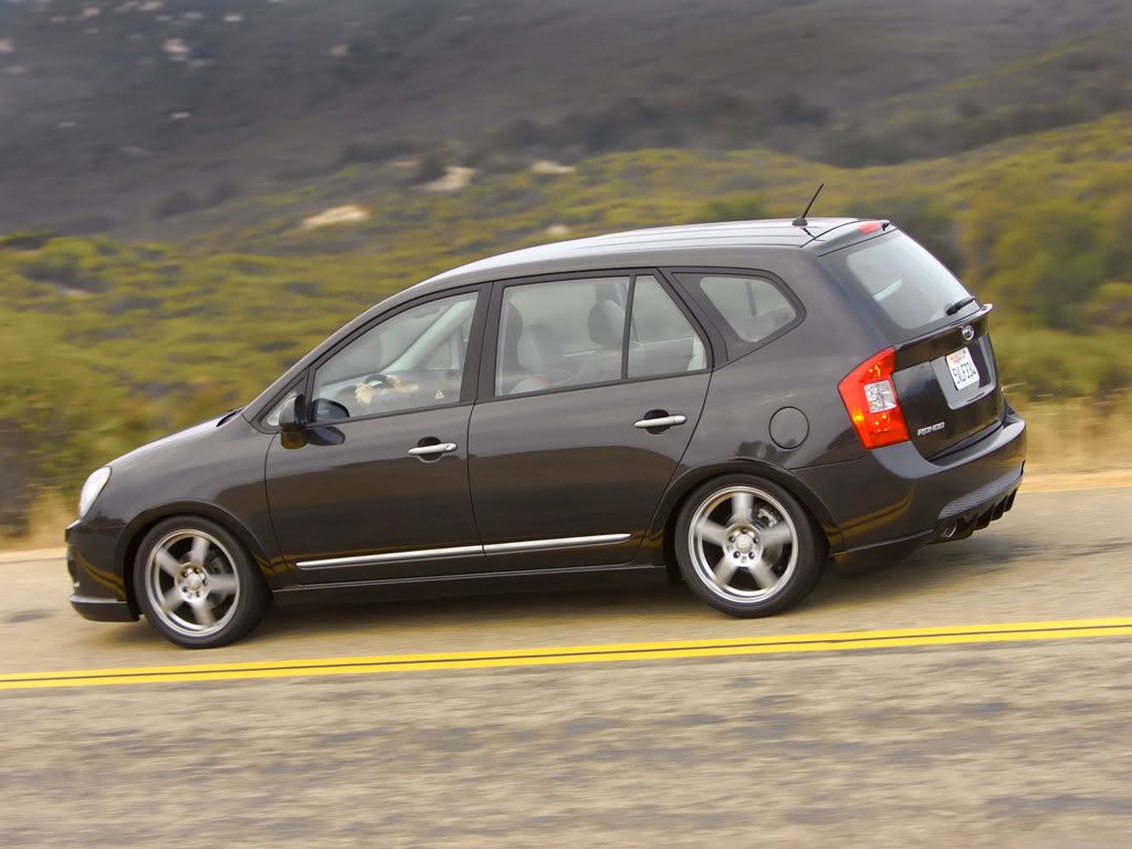 kia-rondo-sx-03.jpg