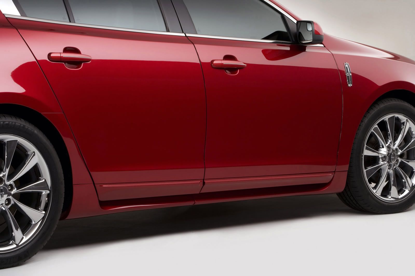 lincoln-mks-with-ecoboost-03.jpg