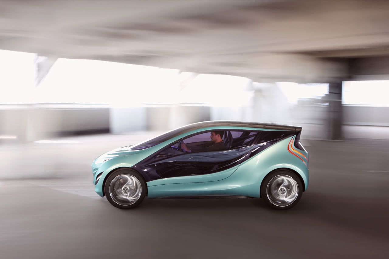 mazda-kiyora-driving-03.jpg