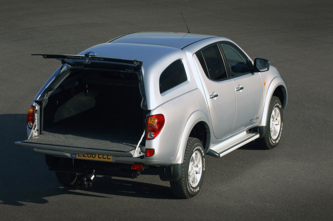 mitsubishi-l200-trojan-09.jpg