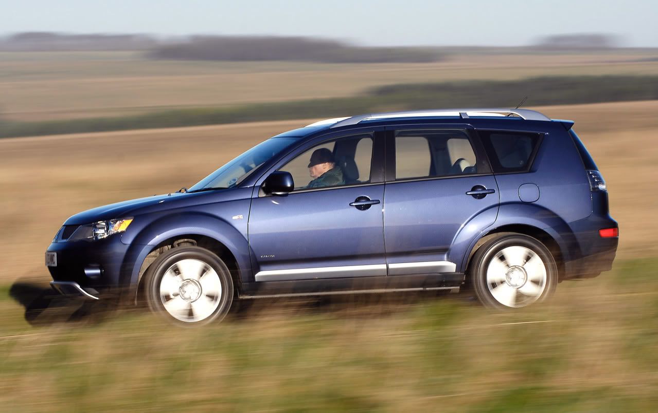 mitsubishi-outlander-elegance-15.jpg
