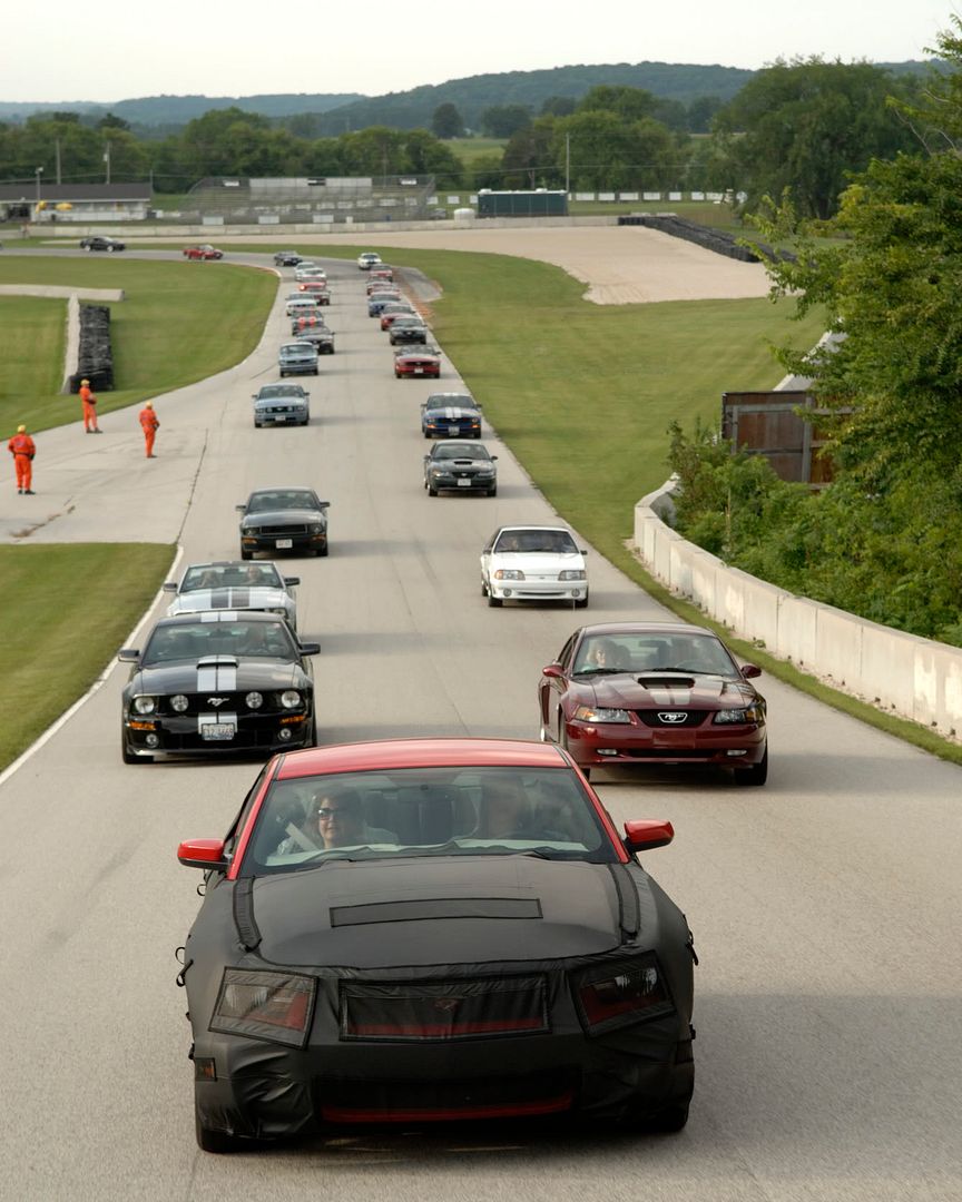 new-2010-ford-mustang_001.jpg