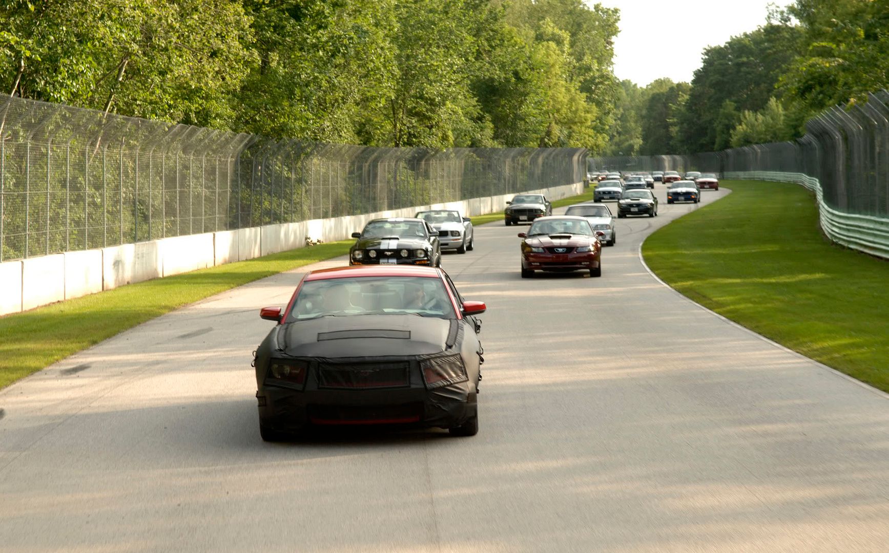 new-2010-ford-mustang_006.jpg
