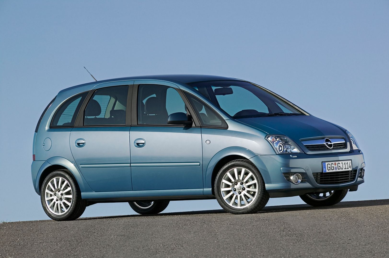 opel-meriva-03.jpg