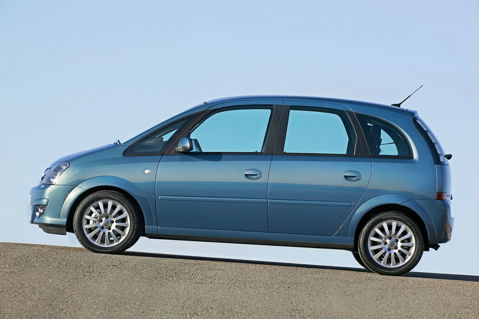 opel-meriva-05.jpg