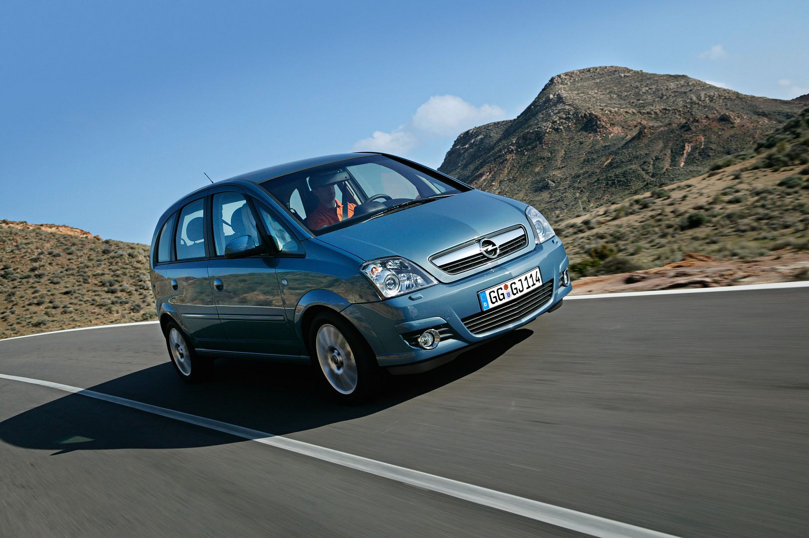 opel-meriva-13.jpg