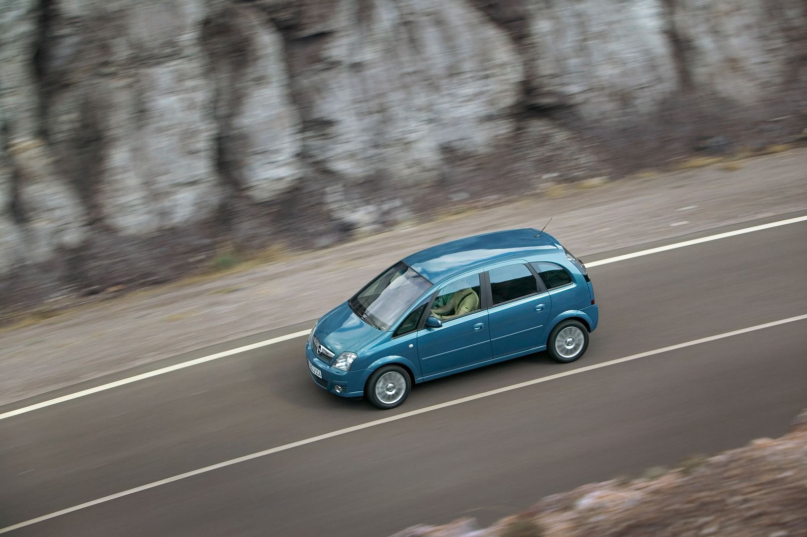 opel-meriva-15.jpg
