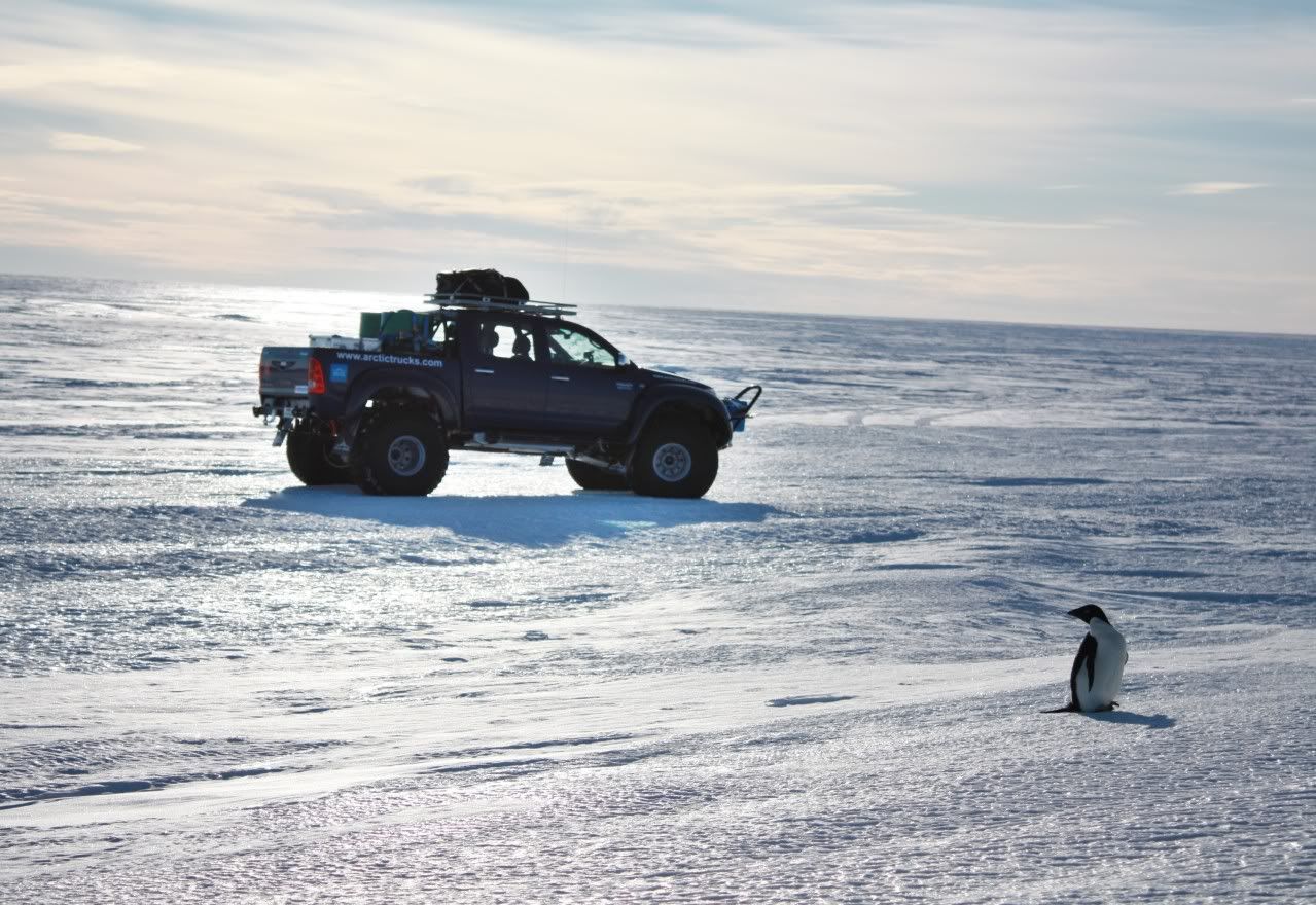 toyota-hilux-08.jpg