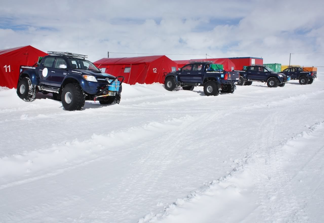 toyota-hilux-10.jpg