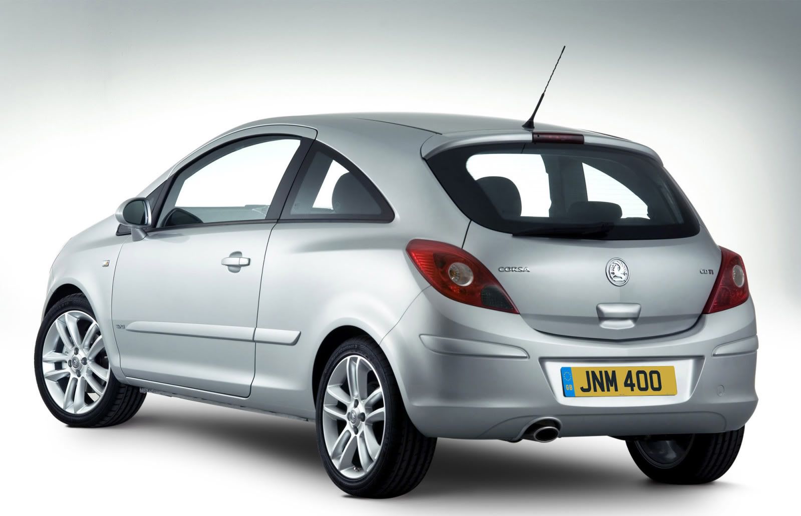 vauxhall-corsa-05.jpg