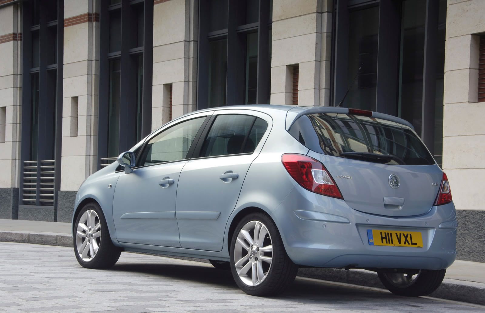 vauxhall-corsa-09.jpg