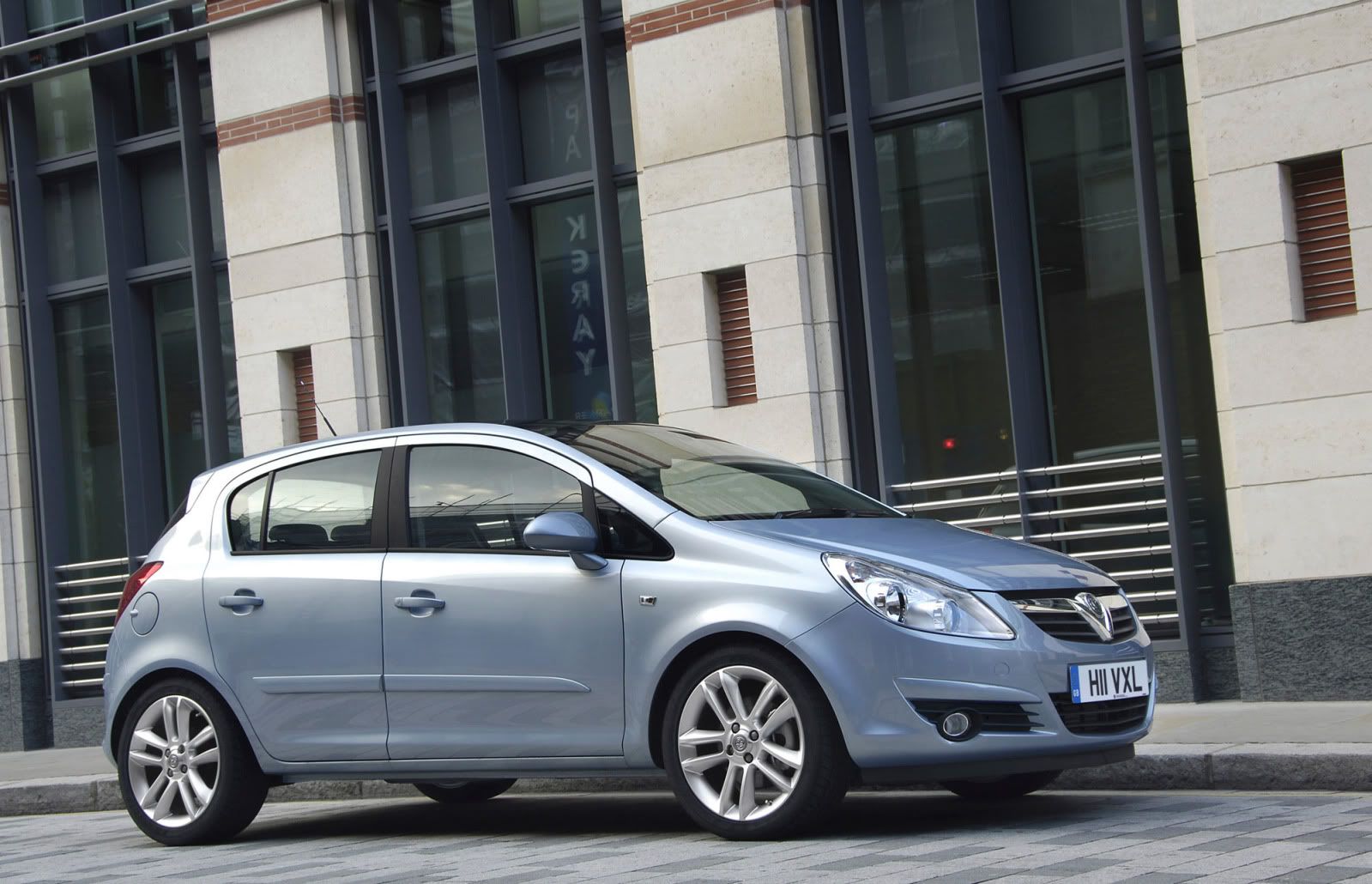 vauxhall-corsa-14.jpg
