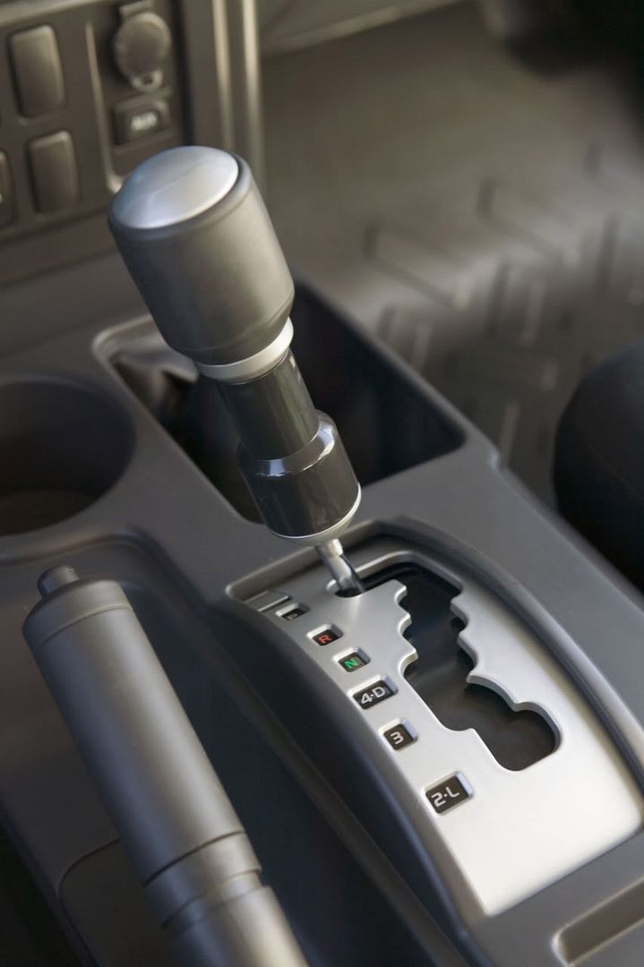 2009-toyota-fj-cruiser-10.jpg